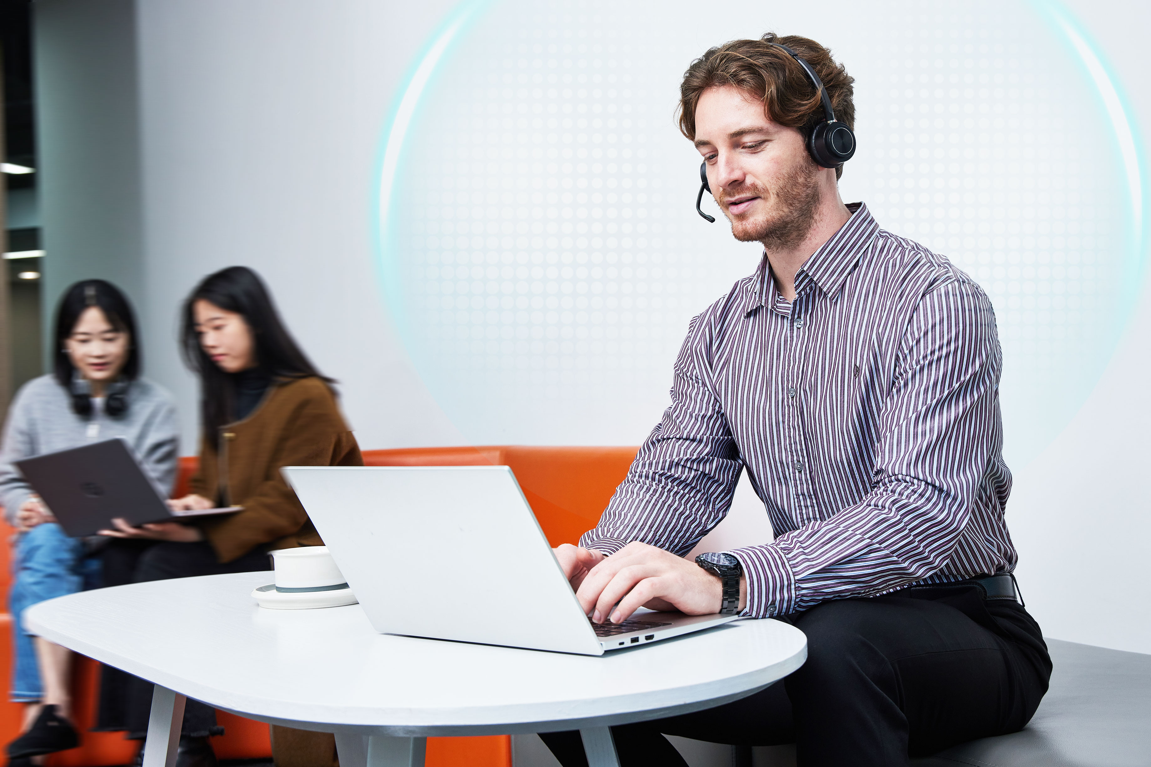 PHYSICAL NOISE-CANCELLING OR ACTIVE NOISE-CANCELLING HEADPHONES, WHICH IS LESS HARMFUL TO THE EARS?